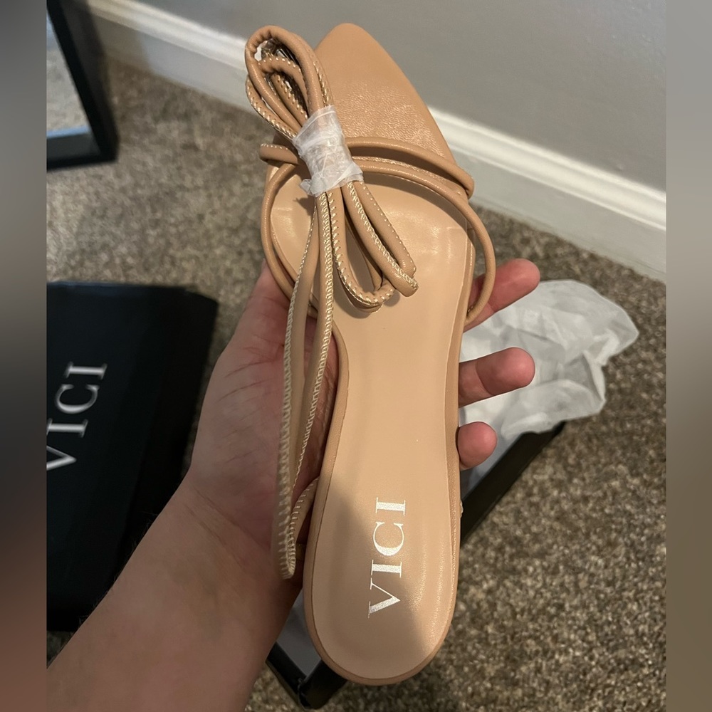 Lace up heel